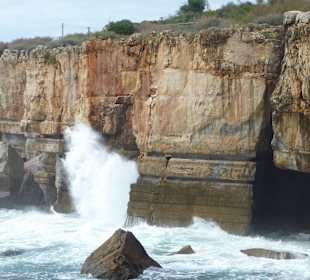 Felsenküste bei Boca do Inferno