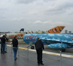 Auf der USS Intrepid