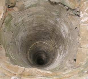 Burgruine oberhalb von Königsberg in Bayern