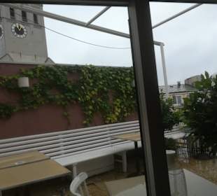 Block auf Terrasse vom Wintergarten 