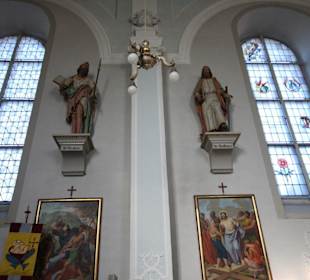 Heilige und Kreuzweg