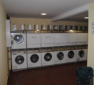 Waschmaschinen und Trockner (2-2,50)