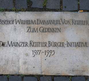 Hinweistafel für den Bischof