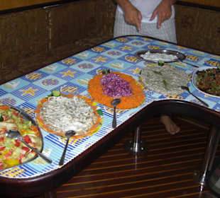 Mittagsbuffet - für jeden was dabei!