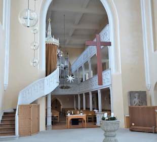 Blick vom Chor in das Langschiff