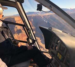Sunrise Flug über den Canyon
