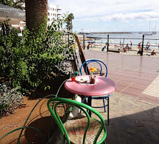 Einer der Aussentischchen