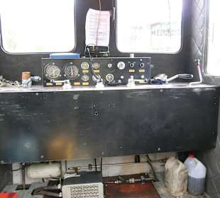 Führerstand einer älteren Lok