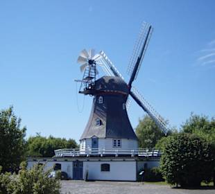 Eine schöne Hochzeitsmühle 