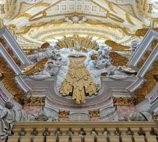 Balkon des Pfingstwunders im Querschiff