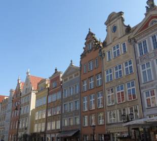 Langer Markt mit Häuserzeile und Grünes Tor