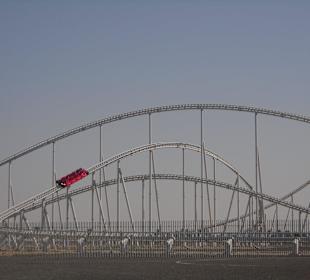 Achterbahn Yas Island Abu Dhabi Ferrari World