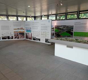 Im Infozentrum des WSA Minden