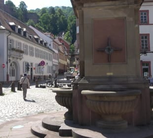 Muttergottesbrunnen