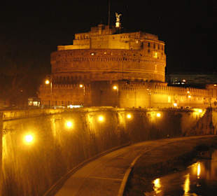 Nacht über der Engelsburg