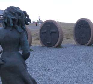 Installatriuon "Kinder der Welt" beim Nordkap