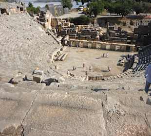 Myra (Demre), Blick auf das Amphietheater