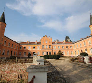 Gesamtansicht Schloss Gusow