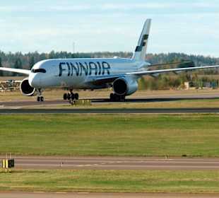 Finnair's brand-new A350 XWB arriving from AMS