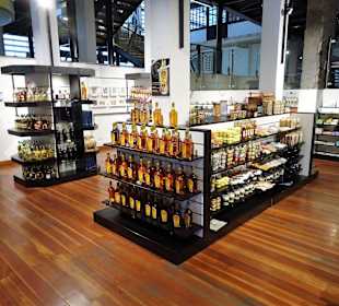 Museums-Laden mit Punsch-Ausschank