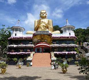 Buddhismus-Museum am Aufgang zu den Tempeln
