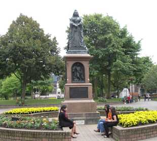 Queen Victoria Square