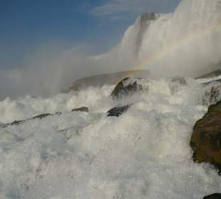 Niagara Fälle mit Regenbogen
