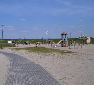 Spielplatz am Strand 2