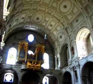 Kirchenschiff hinten