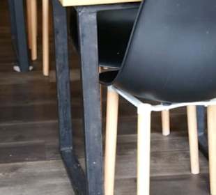 Tischbein nicht sauber