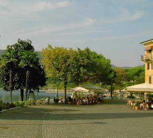Promenade in Garda