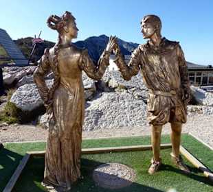 Skulptur an der Gipfelstation