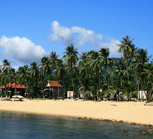 Strand Maenam beim Hotel Pinnacle Samui