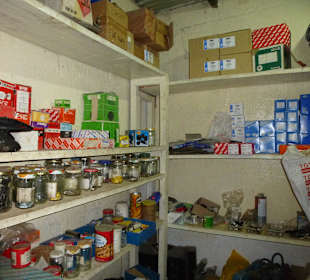 Gut sortiertes Ersatzteillager