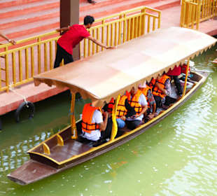Floating Market