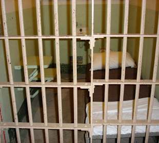 Alcatraz (Innengebäude/Einzelzelle)