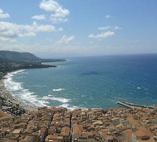 Blick vom Rocca auf Cefalu