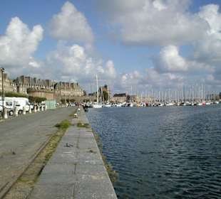 Saint Malo, Stadtmauer, Stadtkern und Küste