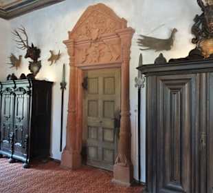 Im Rittersaal von Schloss Mespelbrunn