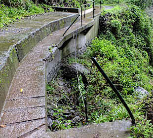 Am Tunneleingang wird´s abenteuerlich