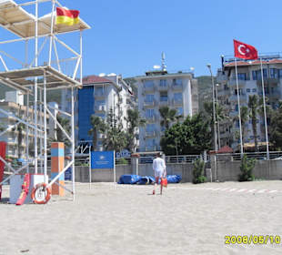 Strand vor dem Hotel Kleopatra Celine