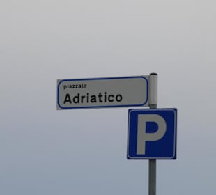 Piazzale Adriatico Parkplatz am Strand