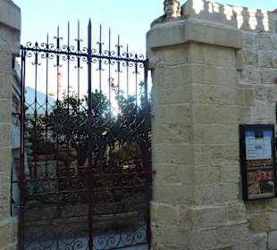 Teagarden Fontanella