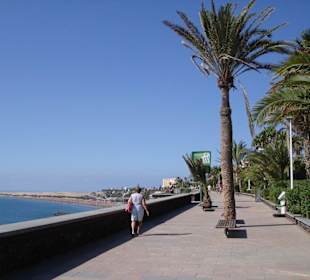 Die Promenade am Strand