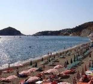 Mit dem Bus in 10 Minuten am Maronti - Beach