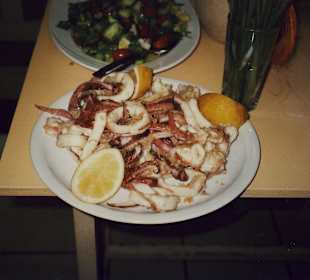Frisch zubereitete Calamaris