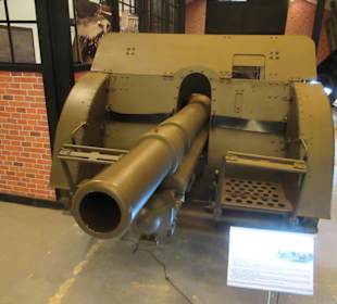 Auf dem Gelände des Militärmuseums Lesany