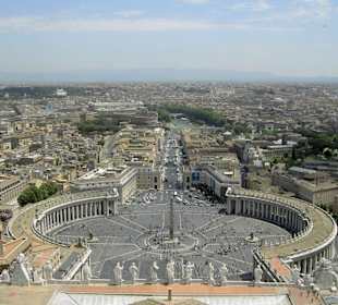 Blick von der Kuppel des Petersdom