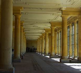 Blick in ein Gebäude verschlossen