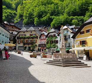 Marktplatz mit kleinen Kneipen